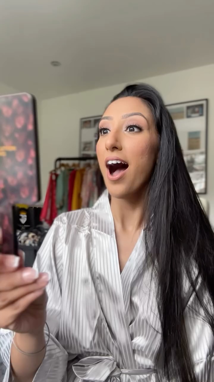 The reactions that remind me why I started, and why I’m still here 25 years later ✨🙏🏼. Thank you to all you lovely ladies. Xxx
#reactions #bridesreaction #bridalmua #weddingmua #solihullmua #birminghammua #birminghamhmua #midlandsmua #midlandsmakeupartist #bridalhmua #destinationmua