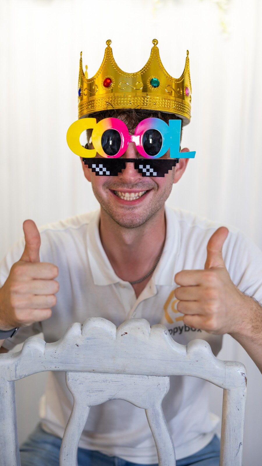 ❤️ Warum Happybox die Nr. 1 in Niederösterreich ist:
✨ Top Qualität & modernes Design
🎉 Ideal für Hochzeiten, Geburtstage & Firmenevents
📦 Rundum-Sorglos-Paket – Lieferung, Aufbau & Abholung inklusive
🖼️ Sofortdruck + digitale Premium-Galerie für alle Gäste
🤩 Individuelle Layouts & Requisiten für jeden Anlass
✈️ Österreichweiter Versand möglich
➕Zusätzlich bieten wir auch Polaroidkameras, Audiogästebücher und Videogästebücher zum Mieten in ganz Österreich an.
👉 Buche jetzt deine Happybox und mach dein Event zum Highlight!
#happyboxaustria #fotoboxmieten #niederösterreichevents #hochzeit2026 #geburtstagfeier #eventplanung