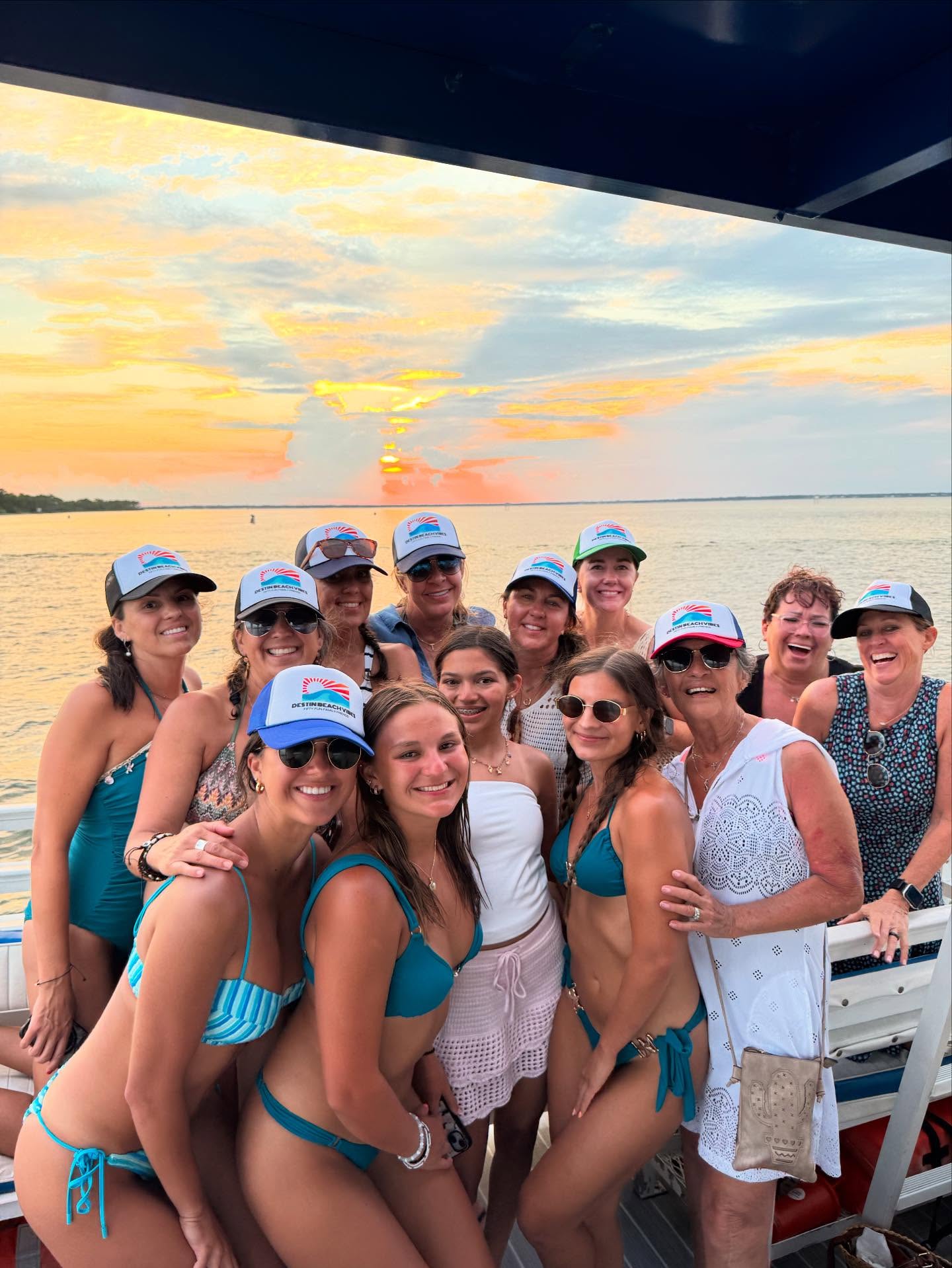 The dreamiest sunsets this week! 🌅
📸: @tanya_mcelroy16