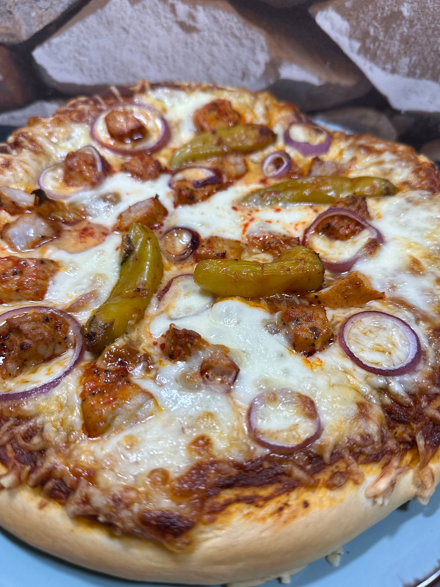 Chilli Meat Pizza…
… sehr lecker - sehr scharf…
Teig und Spße mit dem Thermomix zubereitet.
@matthias81krause
@thermomix_de
#mazensbbq #thermomix #pizza #selbstgemachtes #cooking