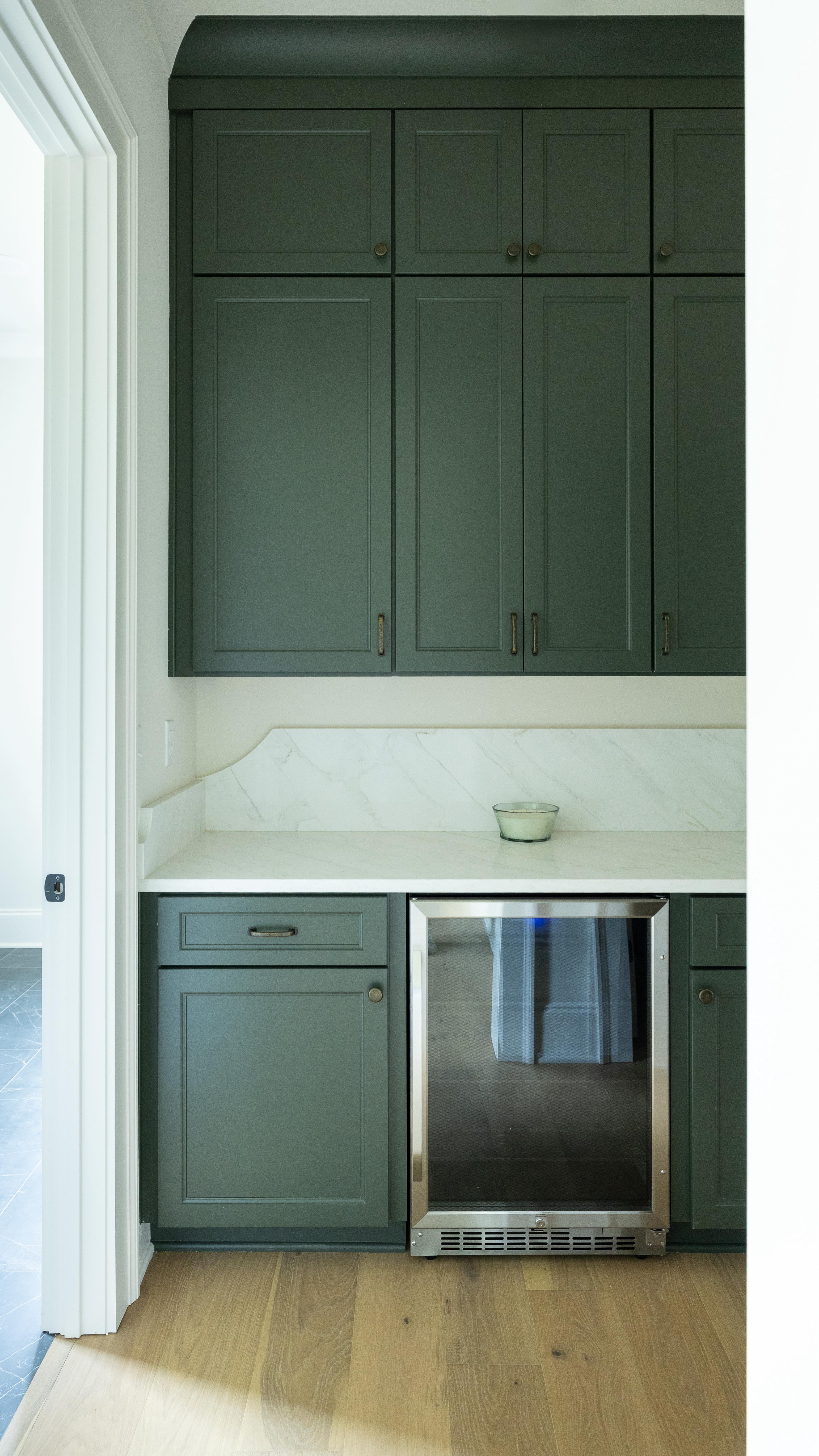 Designing from the ground up means every window is placed with intention, every material tells a story, and every detail is curated to feel timeless. From millwork to mood lighting, we’ve layered in character, comfort, and quiet luxury.
This new construction beauty is ready to welcome its forever family〰️and she’s even better in person.
9932 Whittmore Park Lane
Collierville, TN 38017
Builder: @dickensbuilt
Photography: @jennifer.saltsman.photography
Cabinetry: @tkldesigns
#newhome #newconstructionhomes #available #homedesign #home #interiordesign #interiors #interiordetails #interiorinspiration #homesweethome #interiorinspo #homeinteriors #homedecor #designinspiration #designinspo #colliervilletn #thoughtfuldesign #luxuryhomes #luxuryhome #newbuild