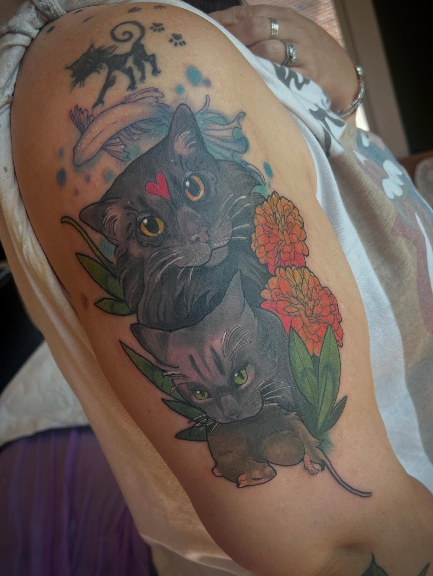 Starting to fill this arm with kitty cats! Jinxy and Batman!
#petportrait#pettattoo#cattattoo#petportraittattoo
#tattoo #girlswhotattoo #kentuckytattooers #neotradtionaltattoo #illustrativetattoo #eternalinks#procreate#bishoprotary#paducahcreativecity#neotrad