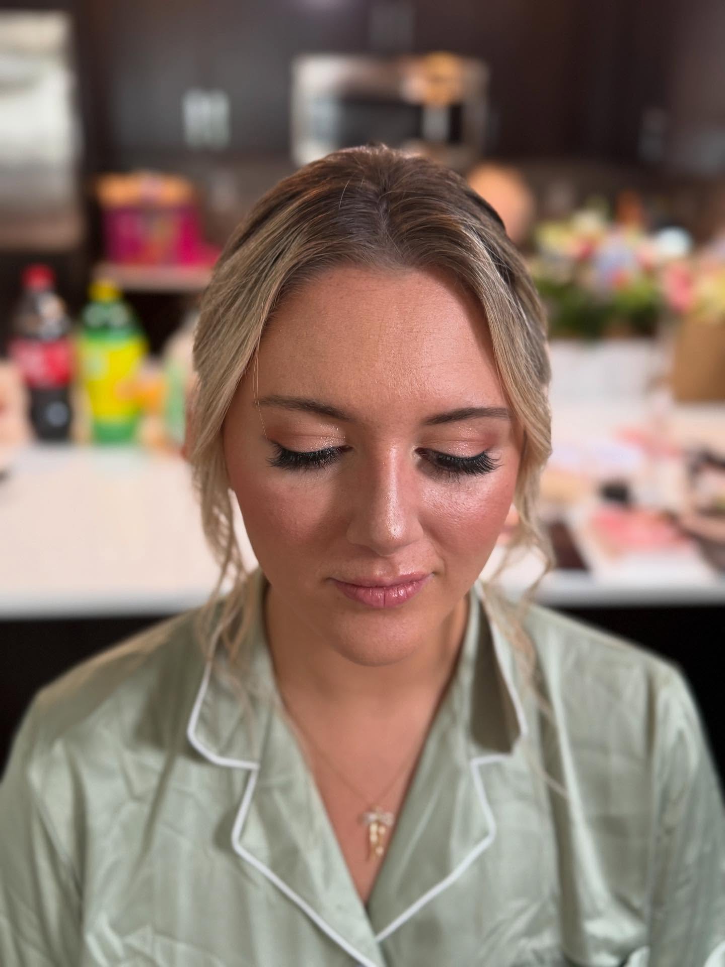 #bridalmakeup #bridesmaids #airbrushmakeupartist #coloradowedding #weddingspecialist #makeupartist #bridal