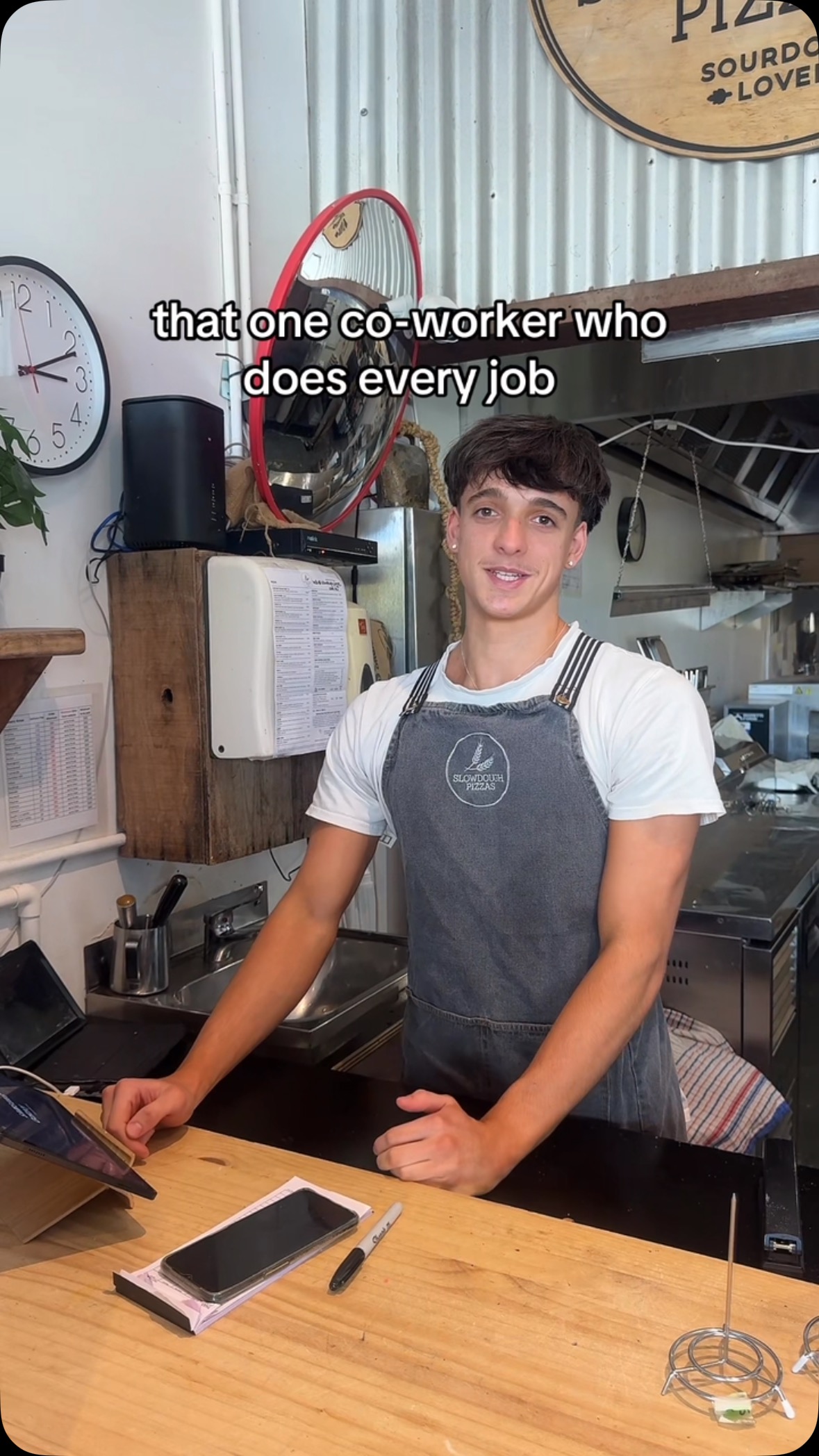 What CANT he do?!
#slowdoughpizza #cafetrend #perth