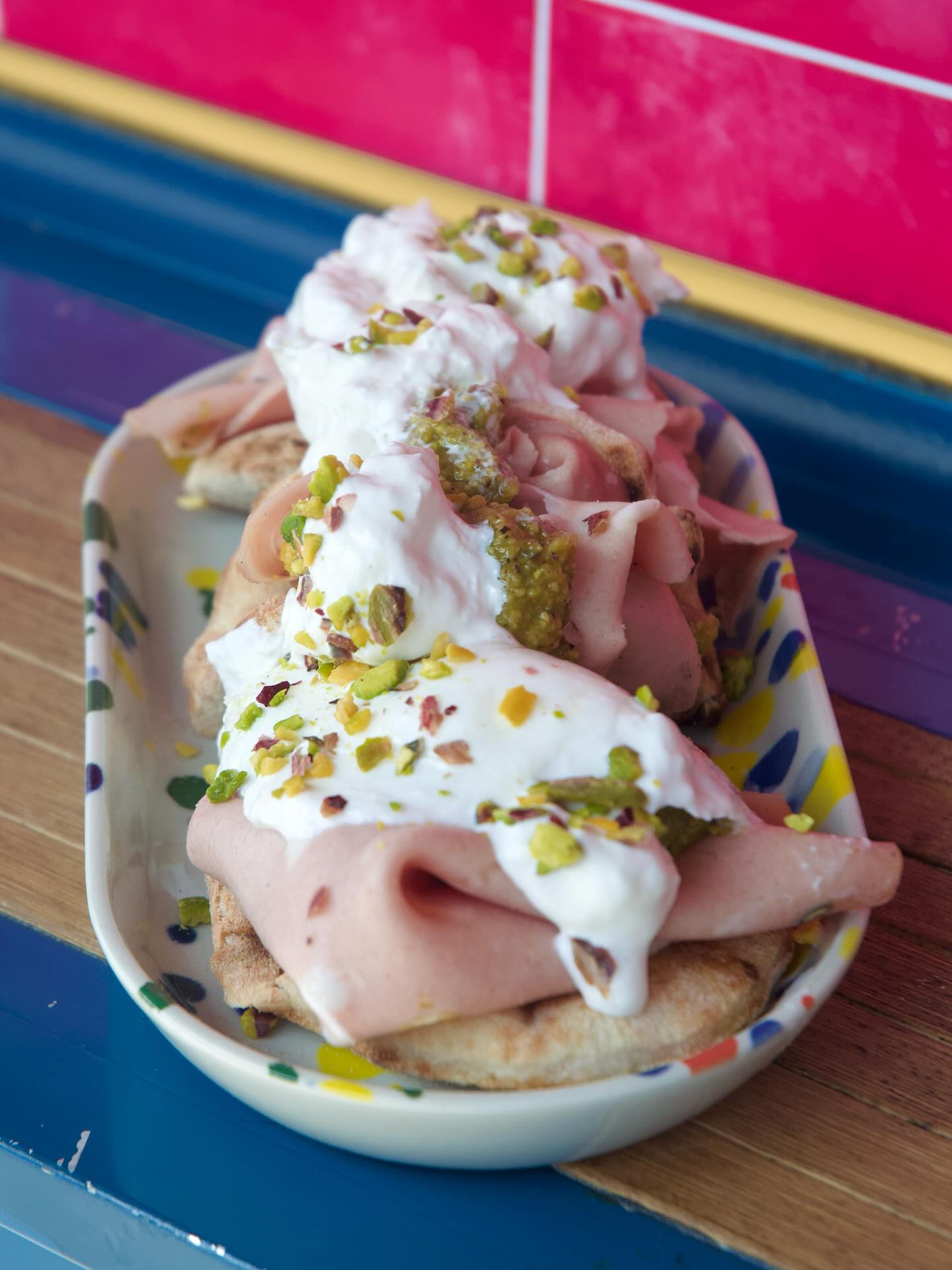 SUMMER PIZZA SHELL☀️
Crunchy Roman-style mini pizzas.
Folded. Stuffed. Ready to crush.
Mortadella. Burrata. Pistachio pesto & grains.
You know what to do🍕😜
#DaccapoPizzeria #daccapopizzerialondon #LondonPizza #BestPizzaLondon #PizzaItaliana #londonstreetfood #pizzalovers #foodtrucklife #ukcountryside