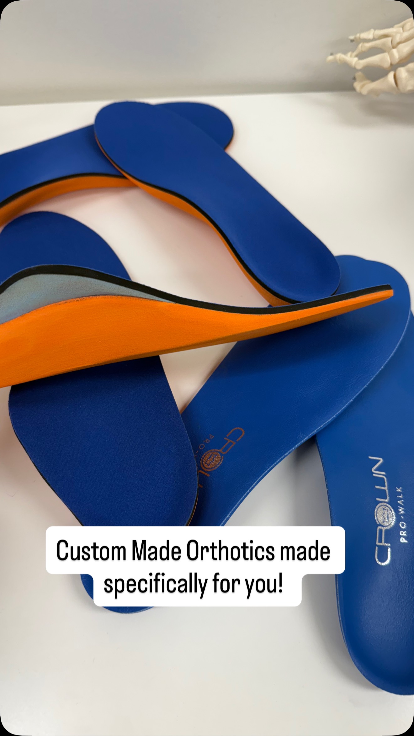 These are some of the custom made orthotics we have prescribed recently! 👣 Each person’s feet and body has a unique presentation and a story to tell, our custom made orthotics are specific to each patient’s identifying foot type, biomechanics and alignment. 🚶♀️
Some of the orthotics you’ll see here:
✔️ Orthotics with customised heel lift
✔️ Paediatric orthotics for kids
✔️ Orthotics for Morton’s neuroma and plantar fasciitis
To book an appointment for custom orthotics, contact us on 📞 0452 185 243 or book online via our website at www.hiptosolepodiatry.au 💻.
DISCLAIMER:
The recommendations made in this video are by a licensed Australian podiatrist under AHPRA. This video is for educational purposes and is not to persuade you of any particular treatment. If you have any concerns, please see a registered podiatrist. Treatment results may vary, individualised assessment is required.