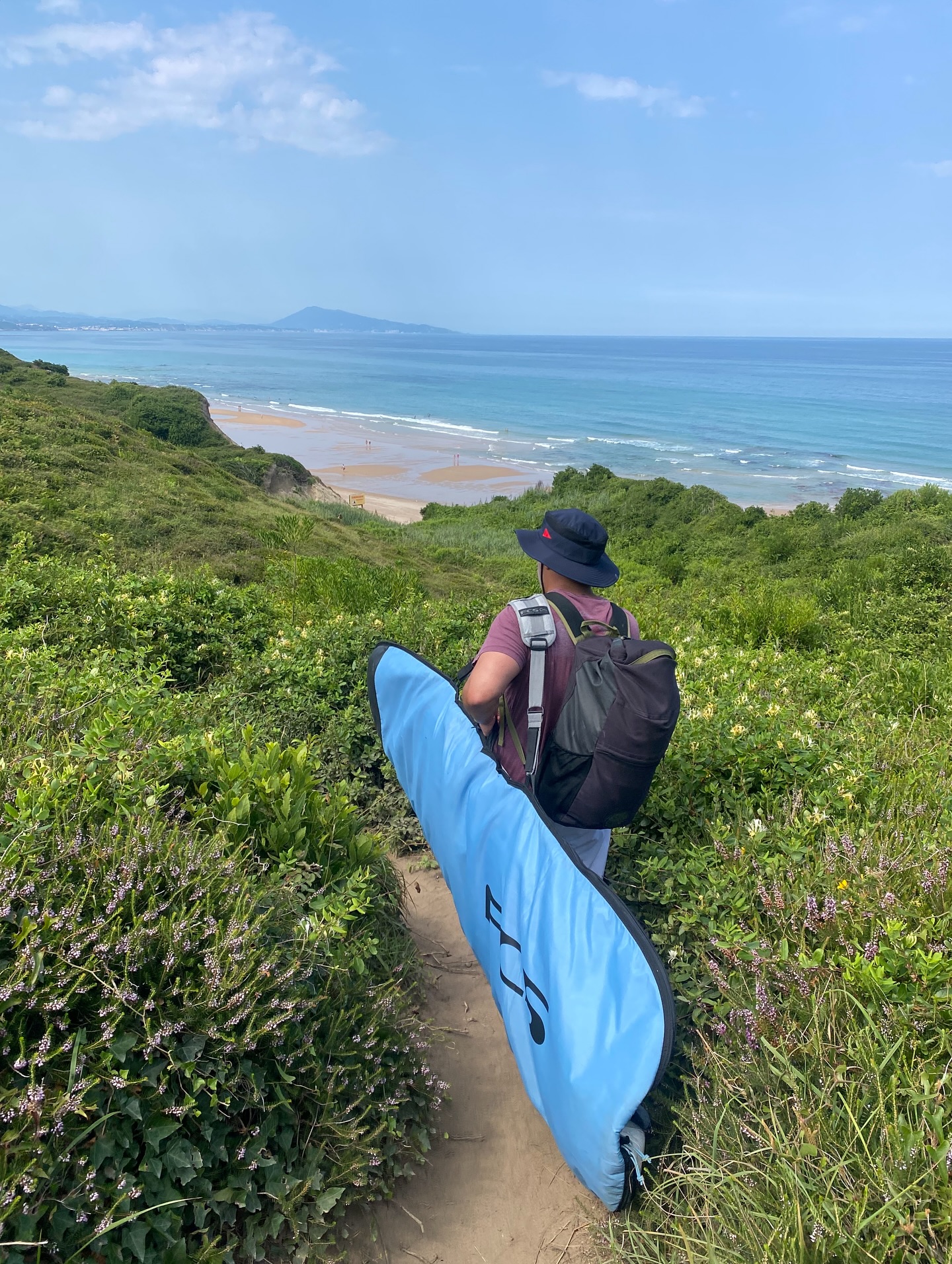 Surfing the Basque country is a real adventure 🤙
“Ask us what you want , we will make it happen!! “
Xirimiri Surf Coaching offers premium customized experience ✨
-
Le Pays basque regorge de trésors, si vous cherchez une aventure sur mesure, quelque soit votre niveau, Xirimiri Surf Coaching vous accompagne pour une expérience unique en dehors des sentiers battus 🤙✨
#surf #xirimirisurf #adventure #thesearch #surfing #bidart #paysbasque #premiumsurfcoaching #basquecountry #experience #custommade #bidartcotebasque