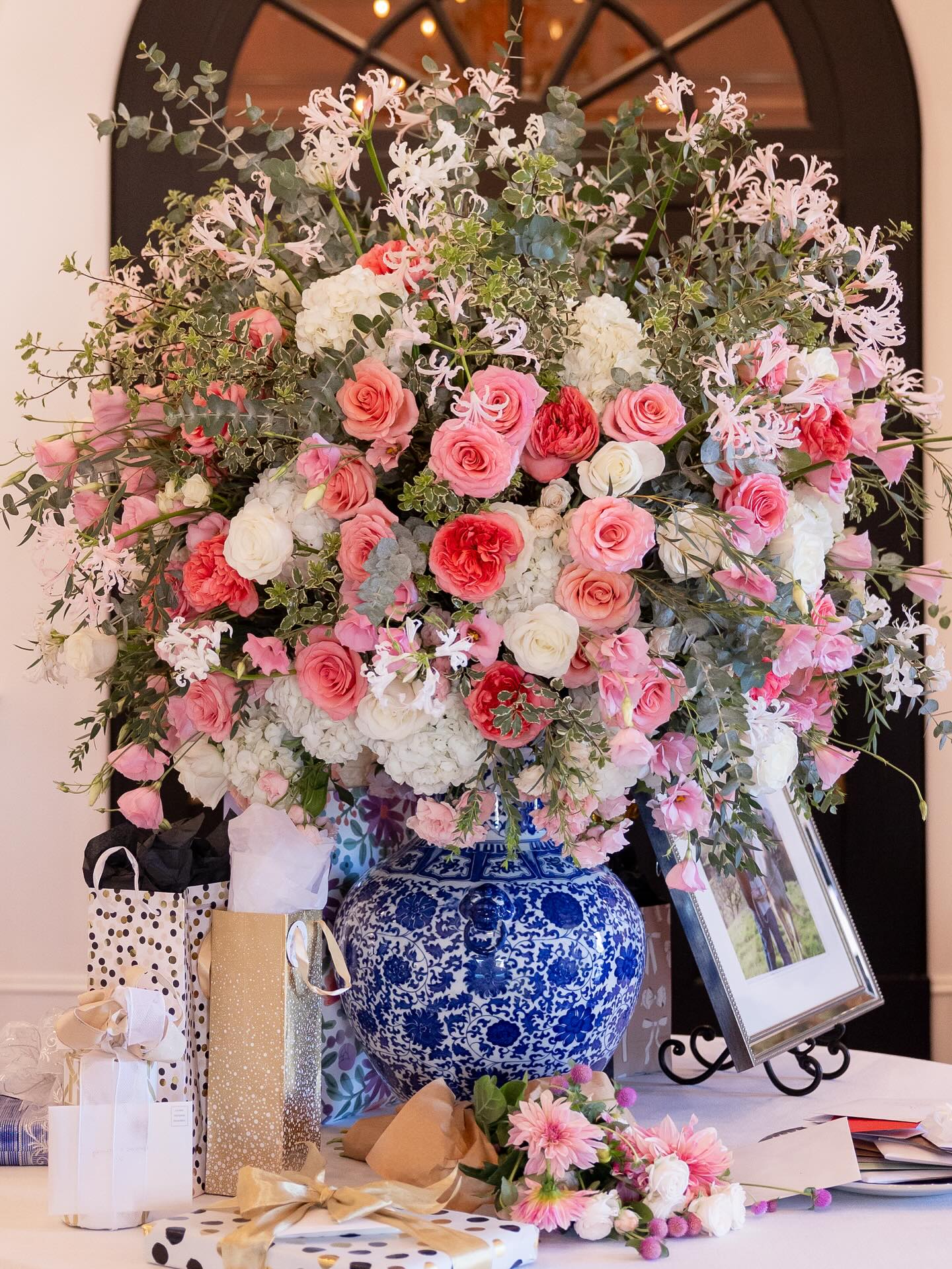 Love in full bloom 💍✨ It was an honor to design the florals for this dreamy engagement celebration. Elegant, romantic, and filled with joy — just like the couple.
#EngagementParty #FlowersByIvan #EventFlorals #TablescapeGoals