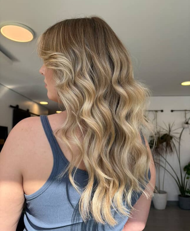 Talk about timeless a blonde done by @nataliesheloff_hair
780 437 9191
www.adarahair.com
9116 82 Ave | 9737 51 Ave