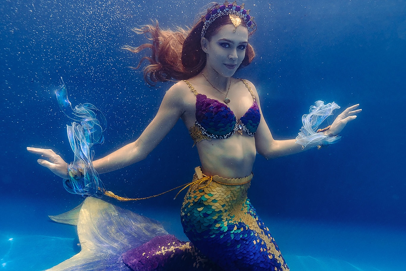 🫧 Caught between currents and dreams 🫧
Throwback to the Melbourne depths with @jayezelga — another of my favourite underwater captures 💜
The shimmer, the silence, the stillness… a real mermaid’s realm 🧜🏼♀️
#MermaidTarielle #RealMermaid #MelbourneMermaid #UnderwaterArt #MermaidPerformer #MermaidsAreReal #MythicalMagic