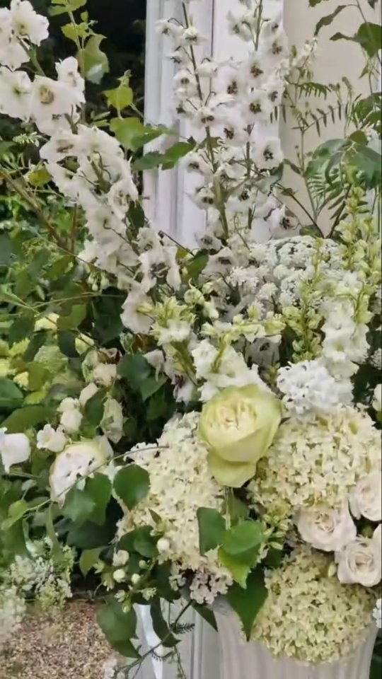 A crazy week... in a full and busy month.
A week... filled with sunny temperatures... wedding flowers and me throwing myself into full village community vibe and helping turn the Church into a flower filled heaven..
That and copious dog walks... and Merlin once again making the studio his home.
Currently at the peak of our season at the moment...
The feet are feeling it.
#dorsetlife #bts #floralsyourway #Dorset #Dorsetflorist #dorsetliving #dorsetweddingflowers