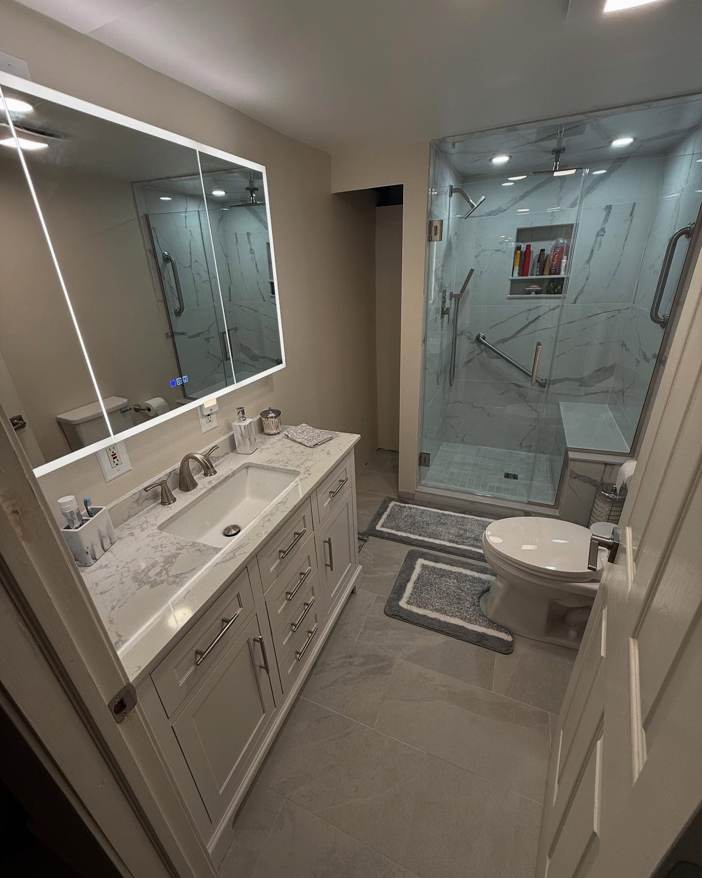This bathroom I wish I had a before photo. The transformation here is probably the best one we’ve ever done. This is a basement bathroom that was built by the first homeowner and they did a bang up job! But after we rebuilt everything and the customers added a modern touch with their selections, this is the end result!
#tile #bathroom #remodel #bathroomremodel #anatolia #largeformattile #subwaytile #kimbletile #virginiatile #schluter