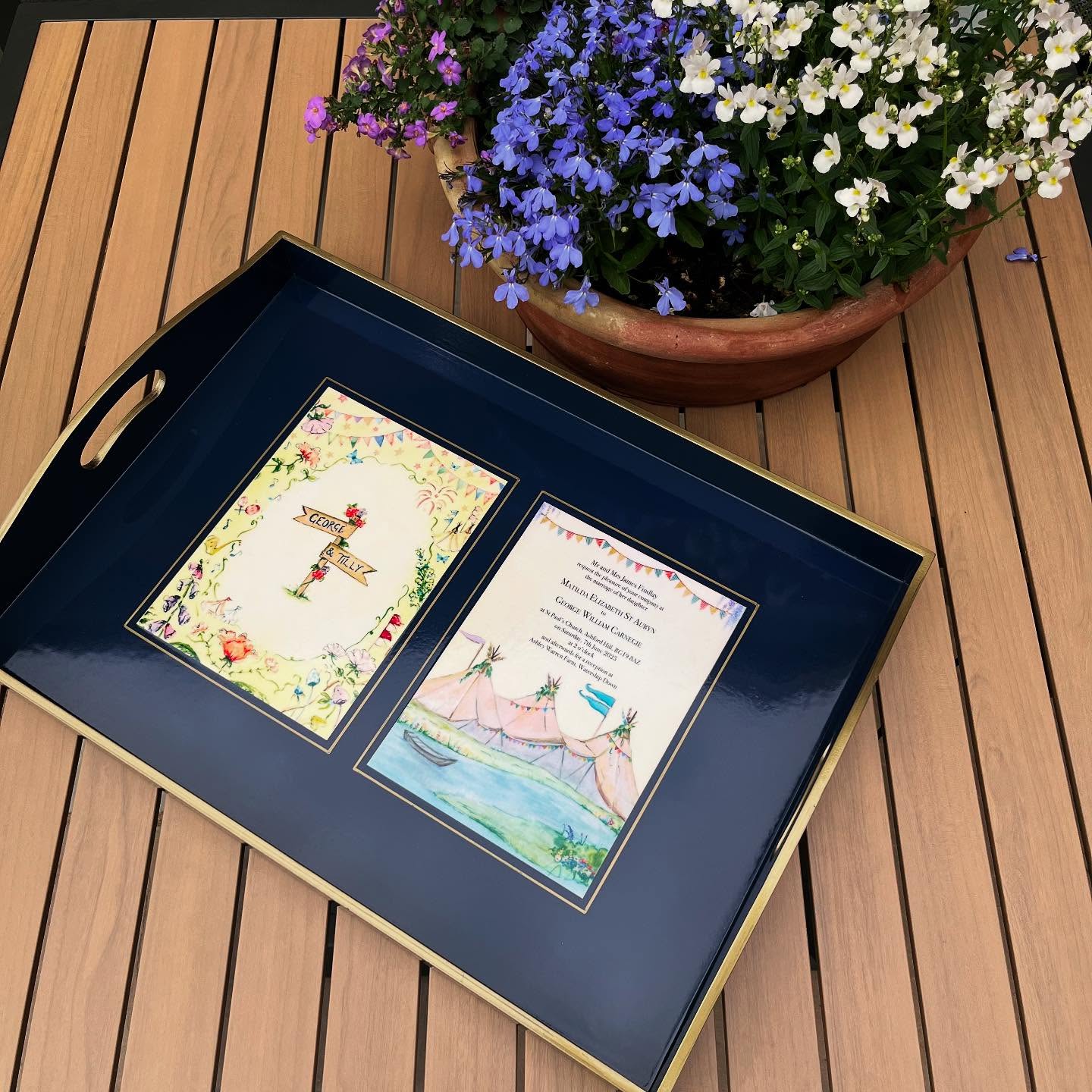 Dark blue tray complements this beautifully illustrated wedding invitation perfectly. Link to website in bio.
.
.
.
.
#smallbusiness
#weddingtray
#weddingsuppliers
#weddinginspiration #weddinginvite
#weddinginvitation
#madeintheuk
#madeinengland
#weddingguest #interiors #interiorstyling #interiorinspo #tray #personalised #personalized #weddinglove #love #weddingideas #weddingdecor
#citywedding#countrywedding
#letterpressinvitations#coolbride
#londonwedding