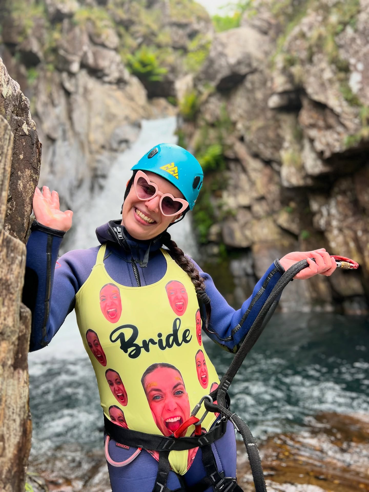 🚨NOIVAS 2025 A DESPEDIDA DE VERDADE ACONTECE COM CAPACETE,ARNÊS E CORAGEM!❤️🔥
SPA é para depois do casamento 😇
Nós temos uma aventura ÉPICA ~ FRADES CANYONING – Garantimos risadas, adrenalina e memórias que vão durar mais que a ressaca!💦👯♀️
OFERTAS ESPECIAIS 💍
RESERVAS | Link na Bio 🫶🏼
#noivaradical #despedidainesquecível #adventurebrides