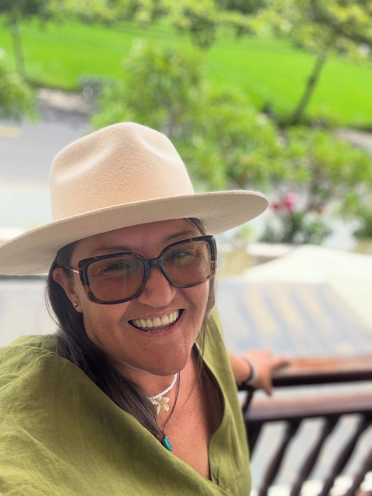 Where the Tuk Am I? 👀🌾
Currently taking my role as Unofficial Balcony Rice Overseer very seriously.
💼 Responsibilities include:
☑️ Drinking iced coffee
☑️ Staring meaningfully at water buffalo
☑️ Whispering “grow, my pretties” to the rice
☑️ Zero actual farming
👑 #RiceFieldRoyalty #WhereTheTukAmI #BalconyBoss #HoiAnViews #FakeItTillYouRiceIt