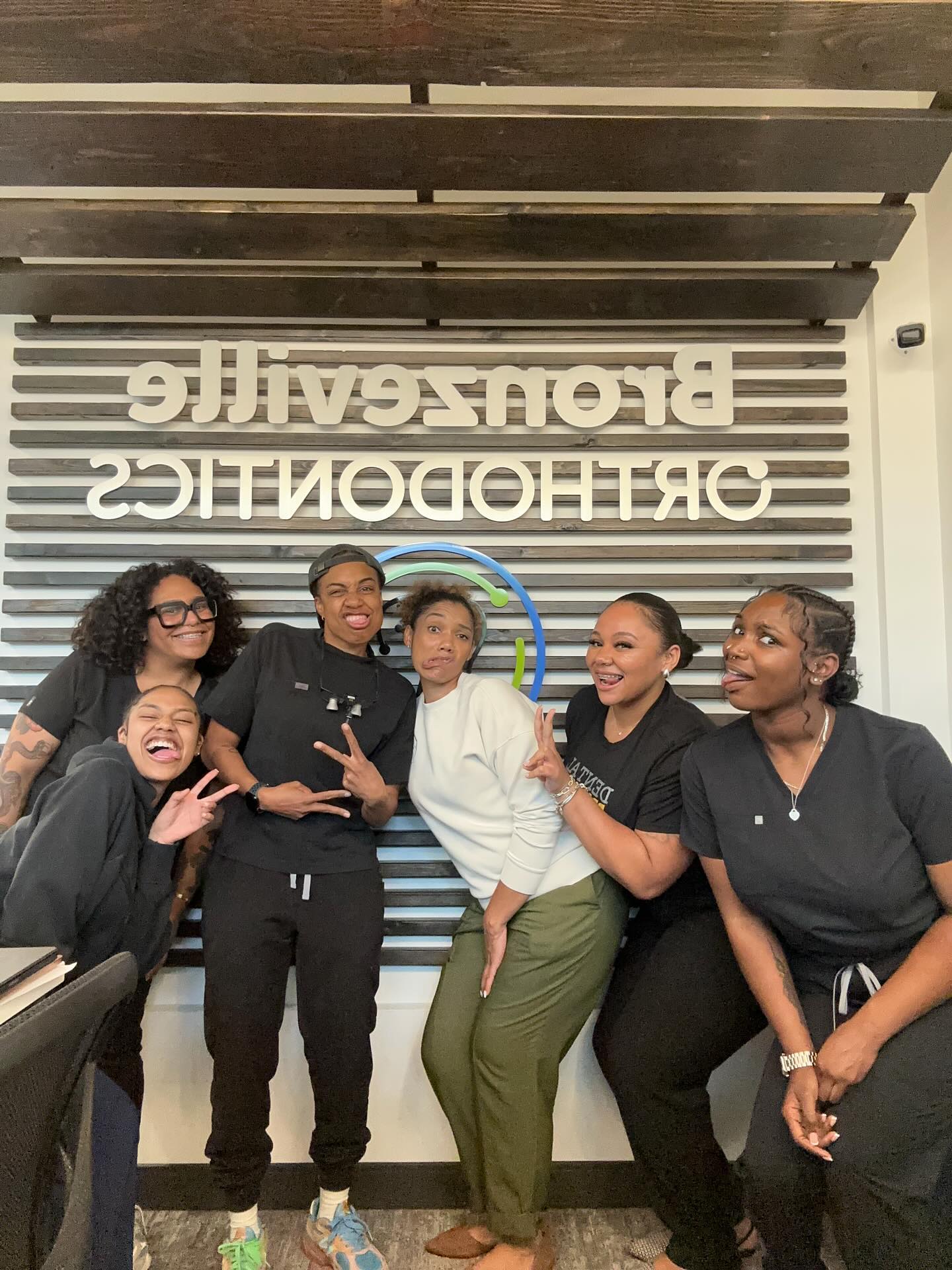 Chicago + Bronzeville Orthodontics = Instant VIBES every time 🙌🏽😎 Funny faces are just part of the process 😂 #MackOnSite #DentalConsulting