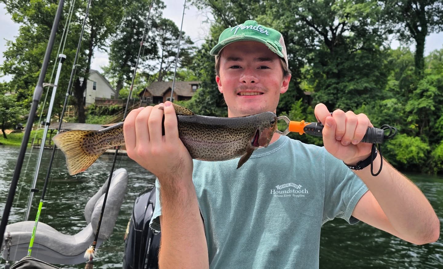 If only the first half was as good as the second... We held our own though. #troutfishing #taneycomo #Frenzelsguideservice #fishingbranson.com