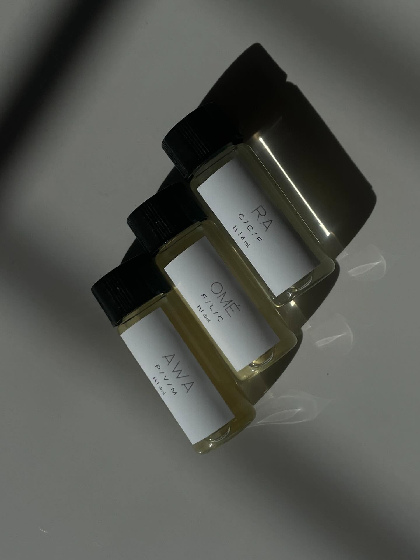 We’re finalizing our refills and putting the finishing touches on our Signature Scent Collection ✨
Each blend is carefully handcrafted using:
• 100% all-natural fractionated coconut oil
• Pure, GC-MS verified essential oils
• High-quality, skin-safe fragrances — perfect for both topical and aerial use
We’ve been blending, bottling, and preparing to bring you something rooted, resonant, and ready to elevate your daily routine.
Launch is just a couple days away — save the date and stay tuned for first purchase discounts.
7.7.25🌿
#LaShaé #elementalscent #essentialoils #naturalfragrance #aromatherapy