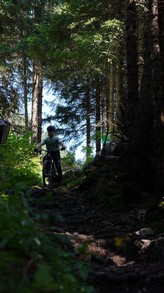 Weekend we ride 🎱
#bikeshop#mtbswitzerland#stoeri2radcenterherisau#davos#mountains#bikeporn#lifebehindbars