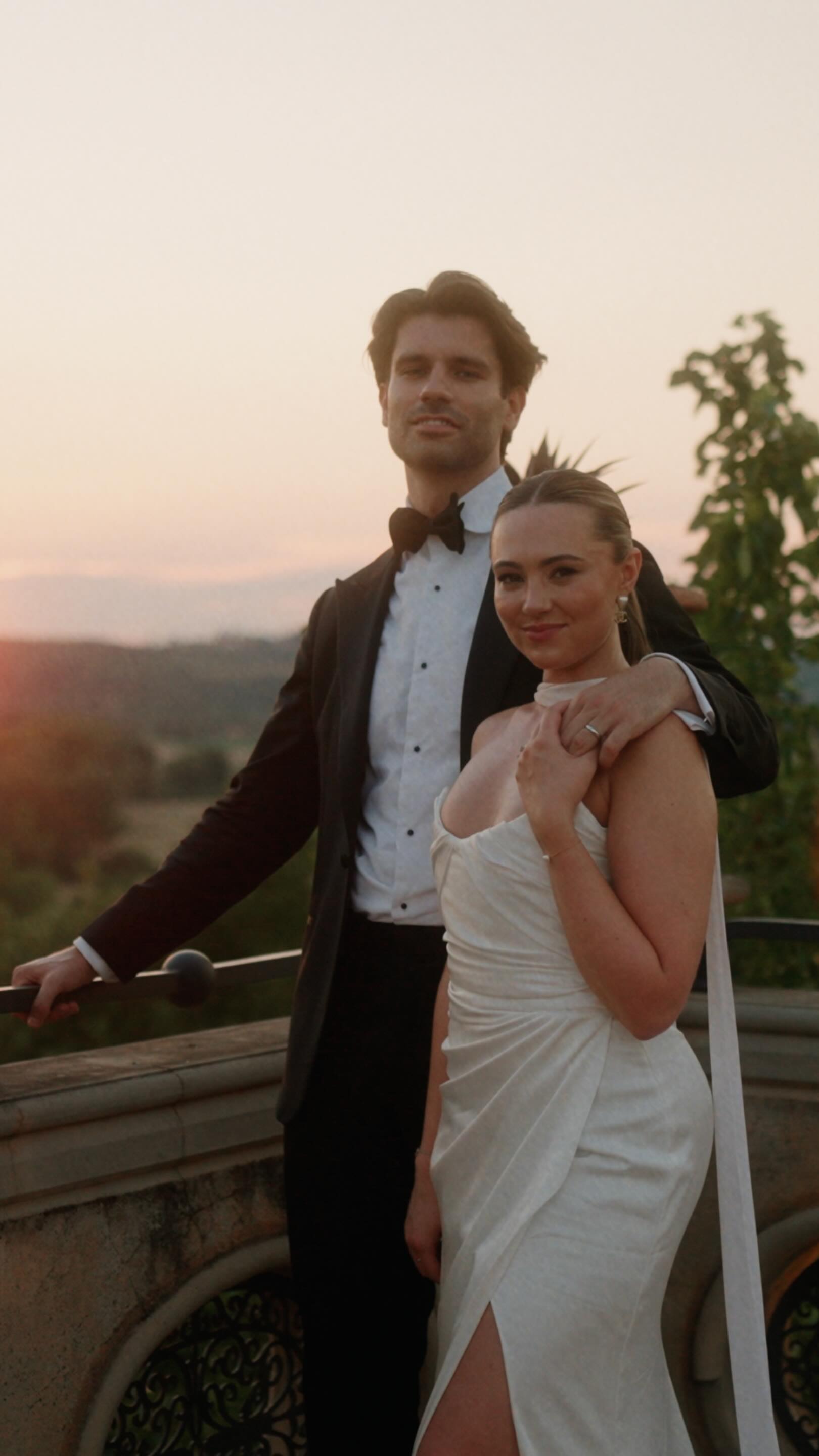 🇮🇹 The trailer for Katie & Cameron’s Tuscan dream of a wedding! What an absolutely incredible day at @tenuta_corinaia, one of the most beautiful venues i’ve ever seen.
Everything about this day was perfect and I can’t wait to share the full film soon. Congratulations K&C!
Videography: @pitttstopfilmsweddings
Planner: @my_wonderfulevent @diana_izzo
Photography: @maxturnerweddings
HMUA: @nelli_made
Venue: @tenuta_corbinaia
