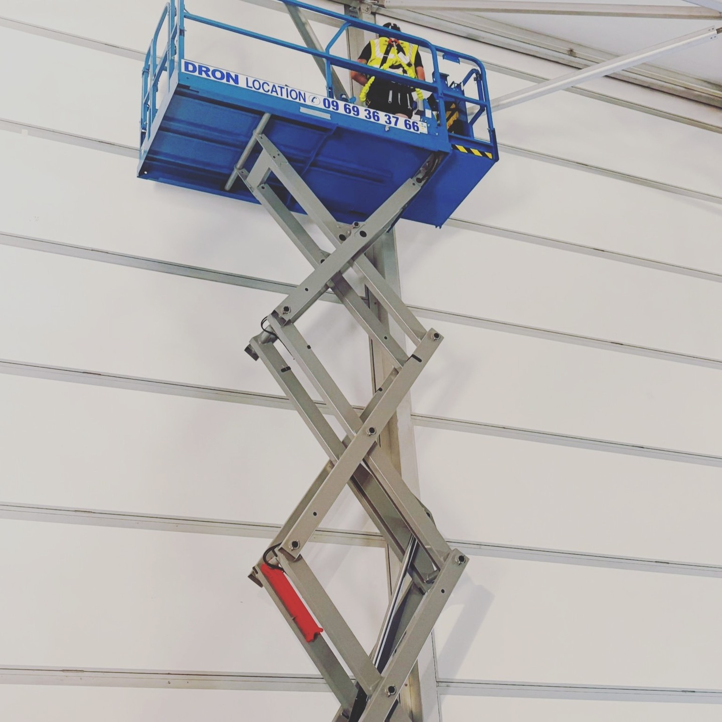 🚧 What goes up must come down!
Another incredible build – and breakdown – delivered by our hardworking crew 💪
At YOUR Group, we don’t just work events – we build them from the ground up, and safely dismantle them when the show’s over. Behind every stage, structure, and marquee is a skilled team making it all happen.
👏 A huge congratulations to some of our crew who’ve just passed their Harnass Safety Inspection qualification, and to those who’ve successfully completed the ESITS (Event Industry Operative Training Scheme). These achievements represent our commitment to safety, professionalism, and continuous development across the board.
With our new Bristol training hub now open, we’re proud to keep investing in upskilling the next generation of event professionals — creating safer, smarter, and stronger teams.
Also advance Ping pong skills with our pretty cool crew hang out area complete with table tennis table!!!
hashtag#EventCrew hashtag#TrainingMatters hashtag#LiveEvents hashtag#BehindTheScenes hashtag#BristolEvents hashtag#YourGroup hashtag#ESITS hashtag#SafetyFirst hashtag#NextGenerationReady hashtag#OpportunitiesForAll