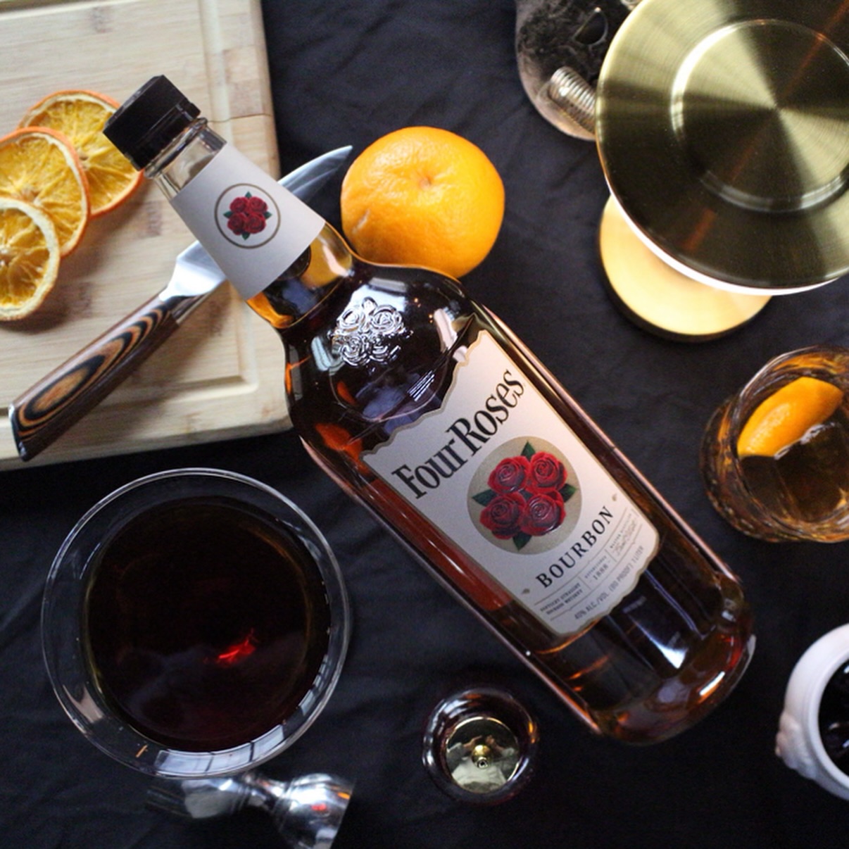 Layered in tradition, stirred with intention. 🍊🧊
Each element of our Old Fashioned—bitters, sugar, citrus, and that smooth Four Roses bourbon—tells its own story.
Here’s to timeless craft. 🥃
#OldFashioned #FourRosesWhiskey #CraftCocktail #WhiskeyLovers #vieuxcarre #flowermound #parkersquare #upscaledining #restaurant #dinner #happyhour #tuesdayspecial #craftcocktail #datenight