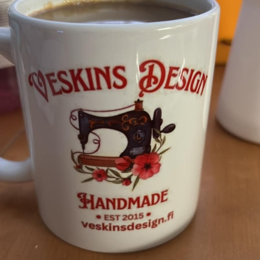 aamukahvi, oman yrityksen mukista :)
#kahvimuki #kuvalahjat #kuvamukit #sublimation #lahja #lahjaidea