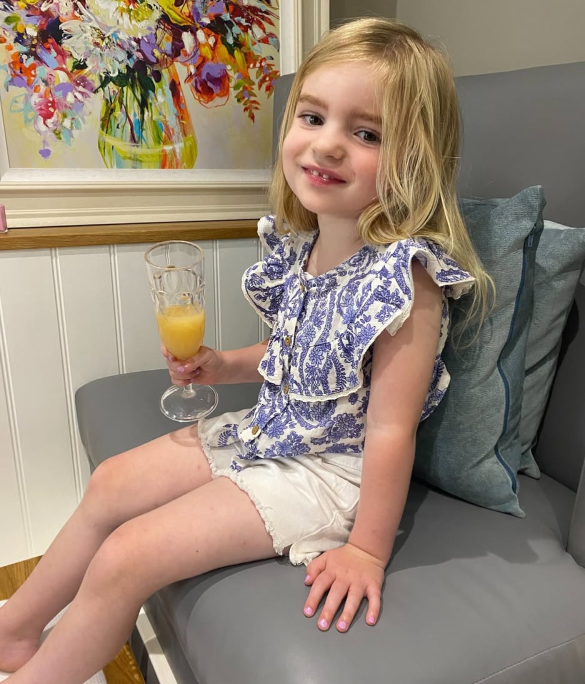 The most gorgeous mini English Rose visited us for a pre-holiday pamper recently - thank you so much for sharing these beautiful pics @lisarc82 🙏🩵✨
“Little bit of pre holiday pampering ☀️💅✈️ Thank you English Rose Beauty House for such a lovely experience ❤️” - @lisarc82
Learn more about our range of 𝐋𝐢𝐭𝐭𝐥𝐞 𝐌𝐢𝐬𝐬 treatments for children and our pamper party packages on our website (clickable link in bio) ⬆️
https://www.englishrosebeautyhouse.co.uk/childrens-treatments
Book online or pop us a DM! 💌
#childrensparty #girlsbirthday #pamperparty #childrenspartyideas #cambridgebeauty #childrensnails #childrensparties #cambridgesalon #childrenspartiescambridgeshire #childrensactivities #willingham #cambridgebeautysalon