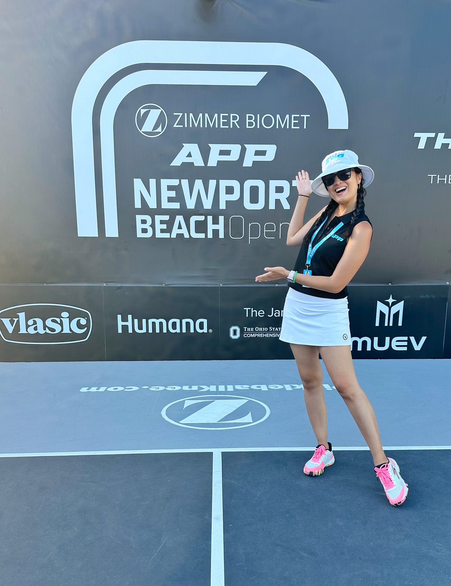 Newport Beach 🩵
Traveling the country for work sure gives me a real appreciation for being home. When I can have an @officialapptour tournament that I can sleep in my own bed for, it’s special - especially when it gives me the opportunity to show my friends and family my APP/pickleball world, which they normally only see in pictures.
Having a “home tournament” comes with its own set of benefits and challenges, but I loved being able to share SoCal with my APP fam and the APP with my SoCal fam.
Thanks to everyone who came out to catch me in APP Tour action last week! Bummed I didn’t get pics with everyone, but hey, let’s do this again! 🩵🩵🩵
(Scroll to the last pic to see how we feel post tourney. 😂)
#Pickleball #PickleballIsLife #SportsJournalist #WorkLife #JobLove #HomeGame