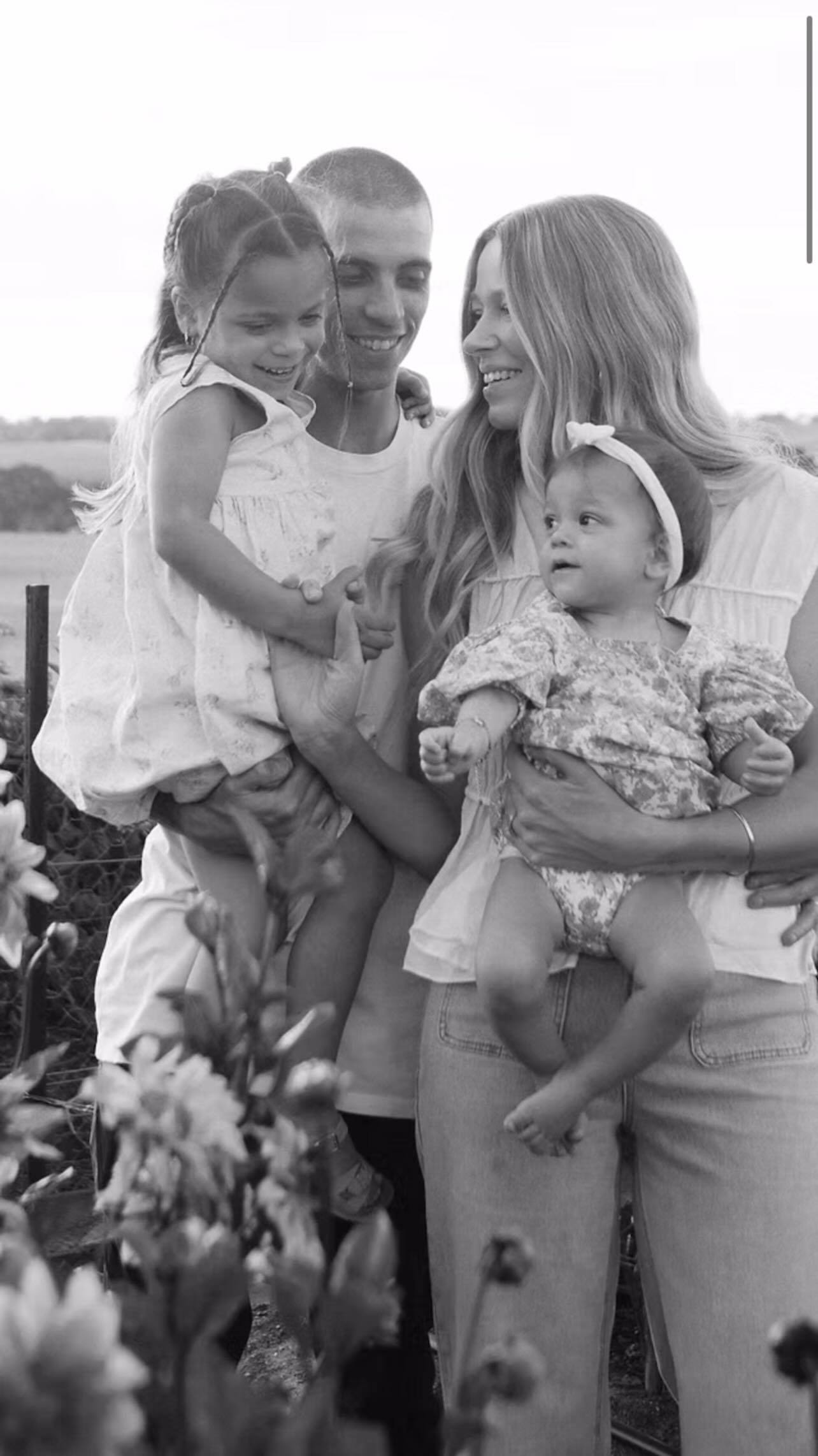 🎉 IT’S HERE! My website is officially LIVE and I’m celebrating with a giveaway to thank you for being part of this journey ✨
You could win:
- A free mini homeopathy consult
- 1 free personalised remedy
This is perfect if you’ve been curious about homeopathy and want support for yourself or your child.
To enter:
1️⃣ Like this post
2️⃣ Make sure you’re following me
3️⃣ Tag a friend who would love this too! (Each tag = extra entry!)
4️⃣ Optional: Share to your stories & tag me for a bonus entry ✨
Winner drawn 06/07/25 — open to AUS residents
#HomeopathyGiveaway #NaturalHealing #WebsiteLaunch #GentleMedicine #MamaSupport #HolisticHealth