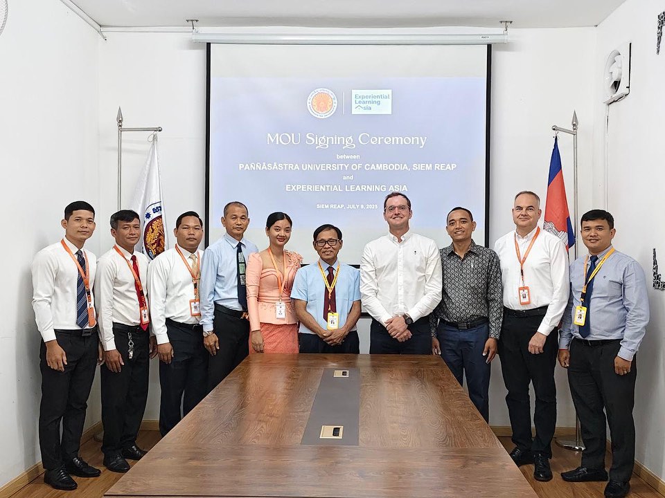 ✨ Partnership Announcement ✨
Experiential Learning Asia is proud to have signed a Memorandum of Understanding (MOU) with Paññāsāstra University of Cambodia, Siem Reap (PUCSR), strengthening our collaboration on the MOEI Volunteer Teaching Program.
PUCSR’s talented TESOL undergraduates are already working alongside our volunteer teachers from @ucdvo & @hkuhorizons, gaining real classroom experience while making a difference in local schools.
We look forward to deepening this partnership and creating even more opportunities to empower future educators together.
🤝 Shared learning. Shared impact.
@pucsr_official
#ExperientialLearningAsia #PUCSR #MOEI #VolunteerProgram #TESOL #Cambodia #EducationForAll #Partnership