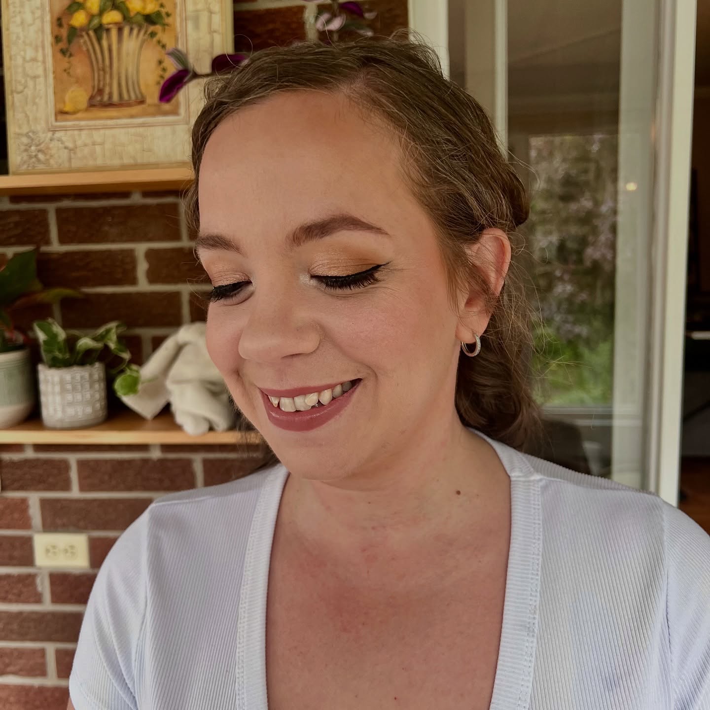 Do people even read captions? Or am I just talking to myself in a tiny font under a pretty picture? 🧐 If you’re reading this, leave a comment with this emoji ✨
#CaptionExistentialCrisis #ottawamakeupartist #JBmakeupartist #makeup #bridalmakeup #bridalmakeupartist #makeupartistlife