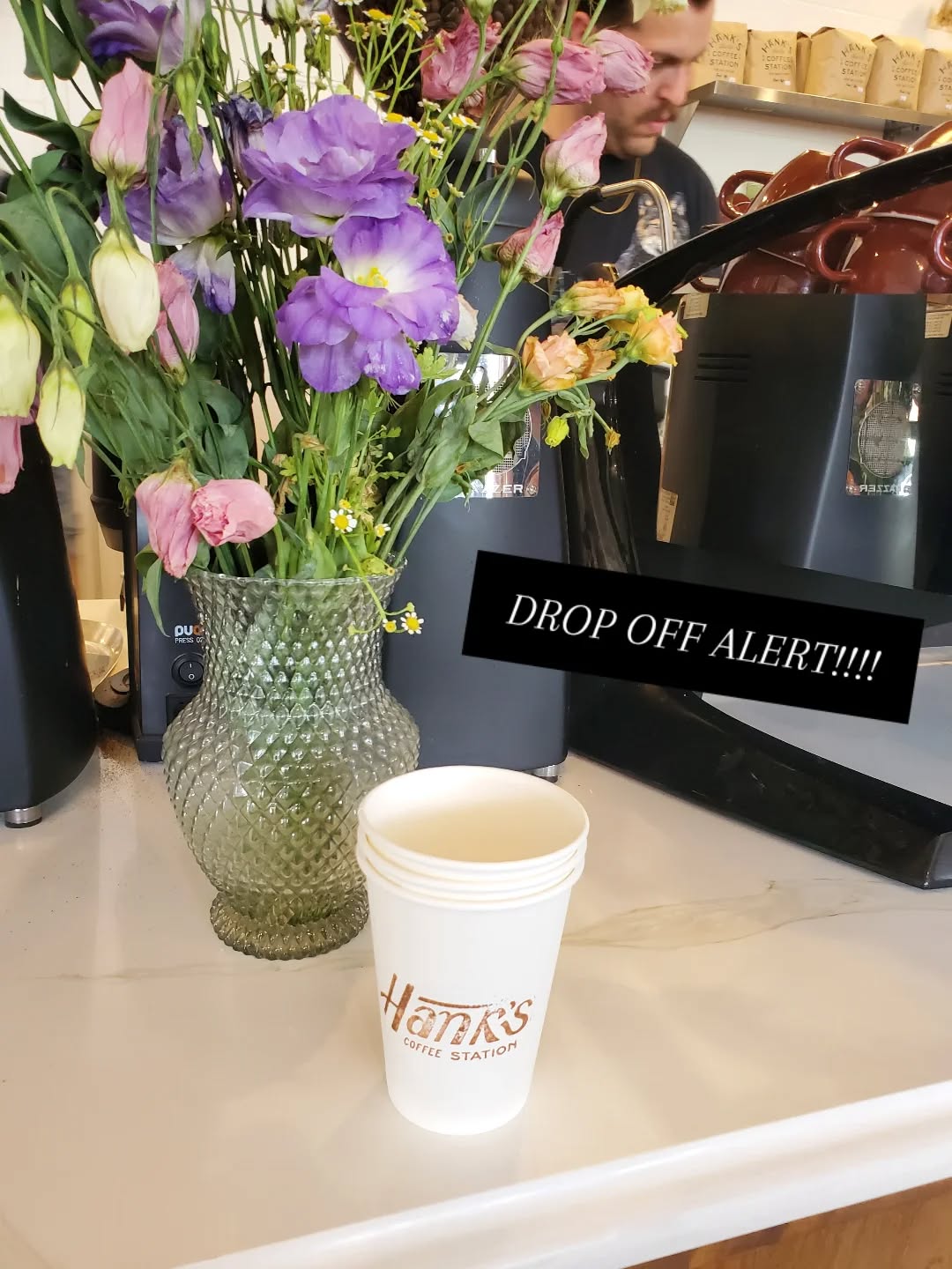 Come, Visit, and Test out some Sunscreen for these hot summer days!!!
2pm to 4pm @ Hanks Coffee Station🥰😁