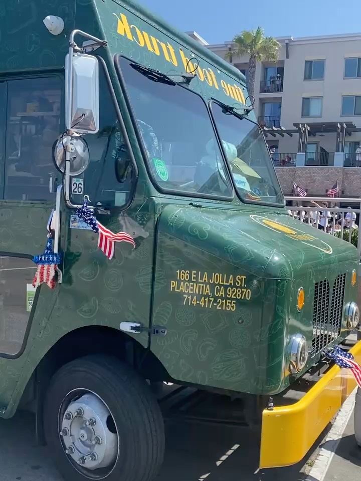 🇺🇸✨ 4th of July – A Truly Special Day! ✨🇺🇸
Huntington Beach is more than just where we live, it’s our home 🏡💙
We live here, we serve here, and we’re so proud to be part of this amazing community as a local small business.
Being at the heart of the city on such a meaningful day surrounded by the energy of the parade, the smiles, and the breathtaking fireworks at the pier, was truly unforgettable 🎇
To everyone who stopped by, supported us, or simply shared a moment with us thank you from the bottom of our hearts.
You’re the reason we do what we do.
🍝 Thank you, Huntington Beach, for embracing local businesses like ours.
We’re proud to serve you and even prouder to call this city our home.
📍Local & Proud | Unique Fettuccine
#HuntingtonBeach #4thOfJulyHB #SupportSmallBusiness #LocalLove #UniqueFettuccine #CommunityFirst #PierFireworks #ProudToServe #HBParade2025 #fettuccinealfredo #feelinggood #parmagianoreggiano #chefonthewheels