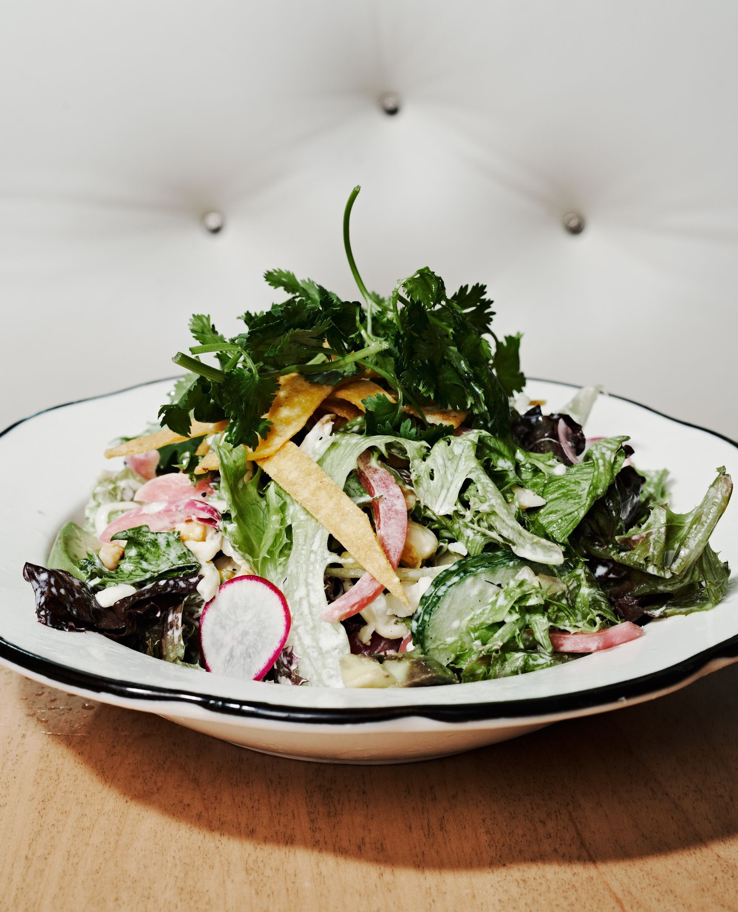 A fresh ensalada de la casa from @Supericatexmex is the perfect way to get over a case of the Mondays after a long holiday weekend!😋 #supericatexmex