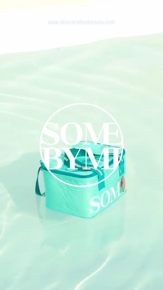 ❄️ Stay Cool & Glow On — Summer Essentials from SkincareBoxBeauté ❄️
Hot days, radiant skin. Discover the perfect routine to keep your skin fresh, calm, and luminous all summer long 🌞💧
✨ What’s inside our chill-approved picks:
▪️ Face Republic Vita Capsule Luminous Serum – For that dewy, radiant glow
▪️ Abib Collagen Gel Mask Jericho Rose Jelly – Deeply hydrating & nourishing hydrogel sheets
▪️ Hydrating Toner (Mini) – Balances and preps the skin
▪️ Soothing Vegan Cream Sampler – Gentle hydration without heaviness
▪️ Cooling Hydrogel Eye Patch – Instantly refreshes tired under-eyes
🧊 Lightweight. Calming. Glow-boosting. Perfect for hot climates and sun-exposed skin.
🛍 Available now at: www.skincareboxbeaute.com
#SummerSkincare #CoolingCare #HydratingRoutine #FaceRepublic #AbibMask #KBeautyGlow #VeganSkincare #SkincareBoxBeaute #GlowingSkin #CleanBeauty #HydrogelMask #RadiantComplexion #KoreanSkincareRoutine