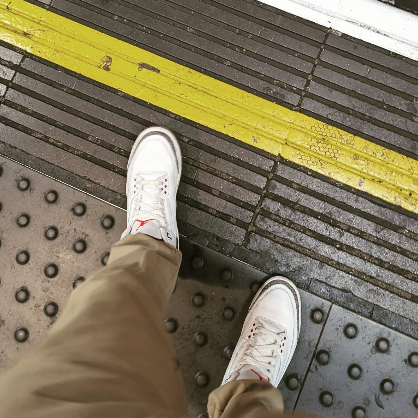 Jordan 3 White/Cement Reimagined 🤍♥️