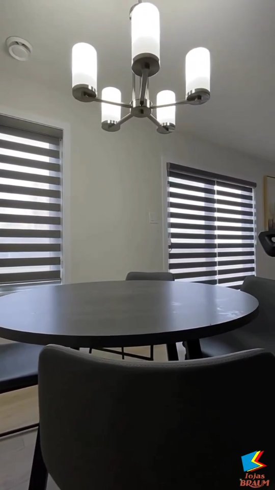 Loja aberta no feriado!!!
• Segunda a sábado das 8:30 as 18hrs.
• Temos estacionamento dentro da loja!
• Atendimento via WhatsApp 99498-1252
#decoração #designdeinteriores #persianahorizontal #persianasecortinas #persianaaluminio #cortinavoil