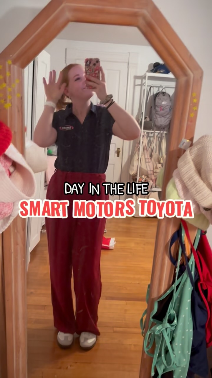 Spend the day with our Co-President @sammi.h04 who is a marketing intern at Smart Motors Toyota!!⭐️