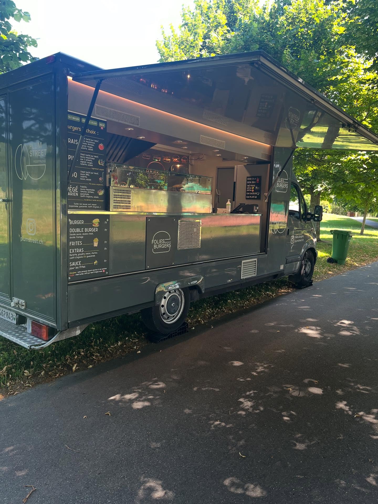 Rien de neuf aujourd’hui…..
à part nos buns tout frais, nos steaks juteux et vos sourires à chaque bouchée
On vous attends !