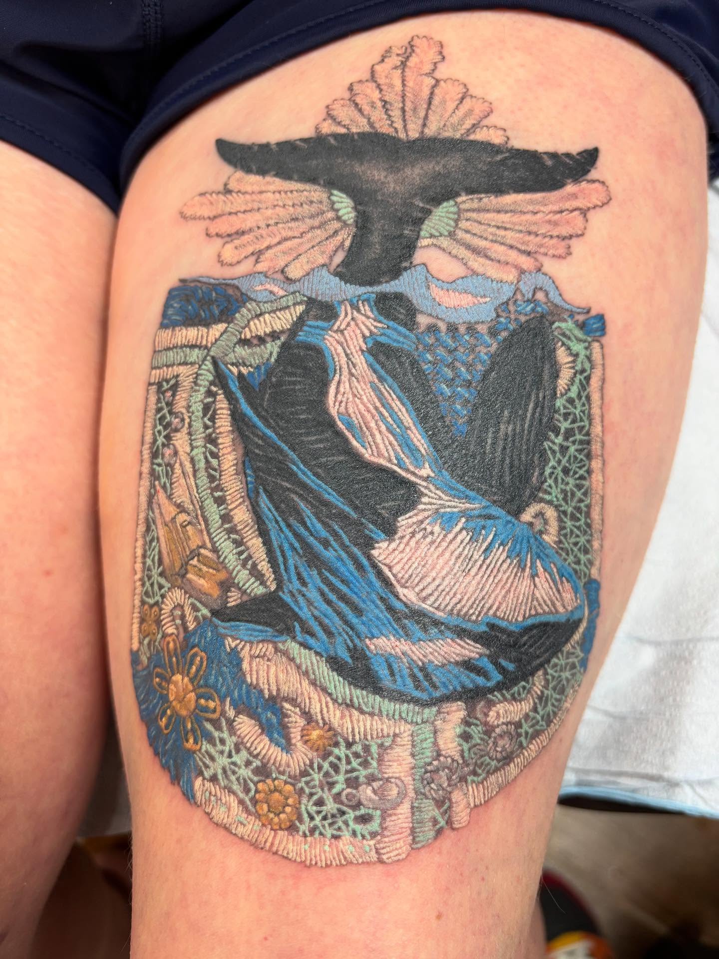 Can’t believe I never posted this?! My bad. Meet one of the most fun and challenging tattoos I’ve done! Based off of an amazing embroidery piece by the clients artist friend @mobilehomesteader featuring a killer whale and anti-yacht sentiment. Done on one of my absolute favorite clients~ See last pic for it all healed and settled! 🐋 🔥 #tattoo #embroidery #embroiderytattoo #crafttattoo #orca #orcatattoo #killerwhale #fuckyachts #colortattoo #queertattooartist