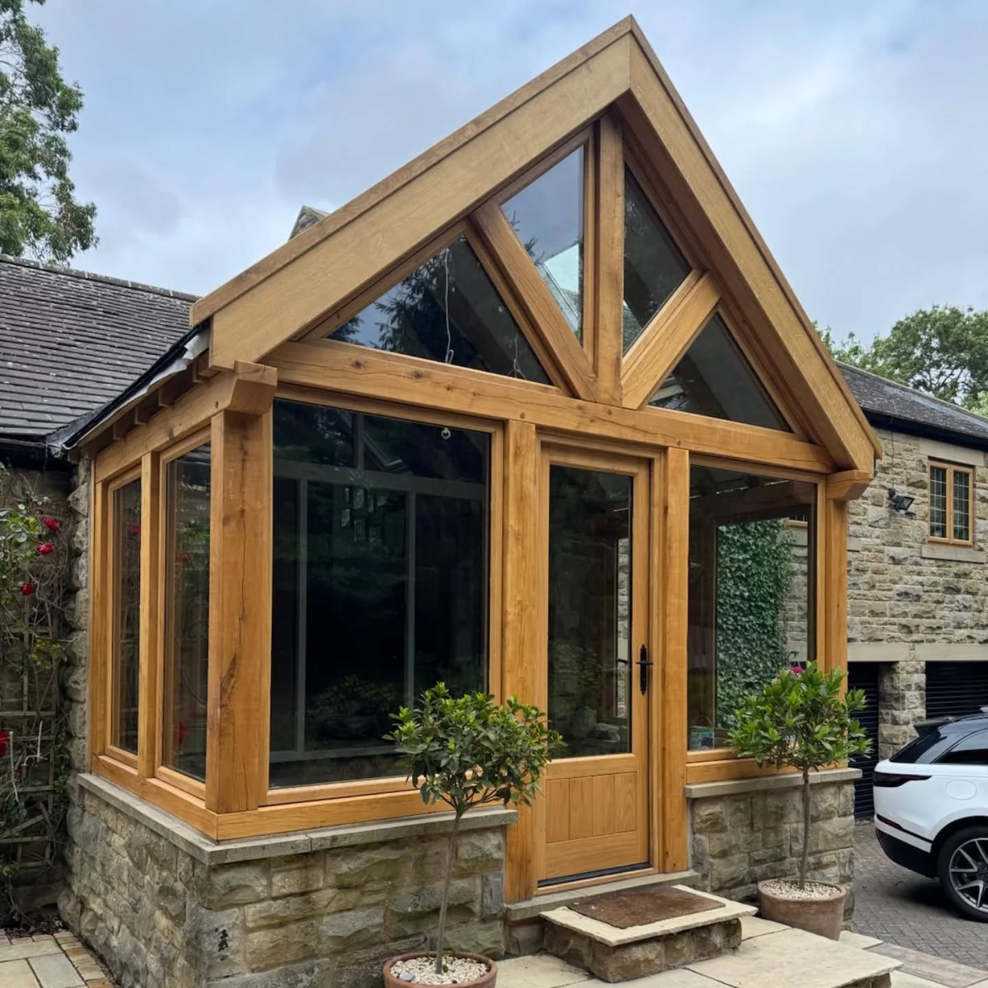 Some pictures sent by our customer for the oak porch we machined a few months ago. Looks amazing!
#porch #woodwork #machined #oak #timberframe #madeinsheffield