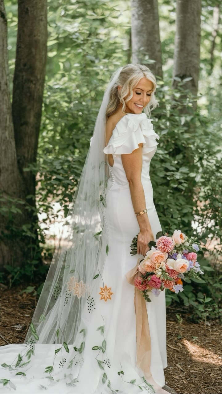 Fluttered sleeves paired with a floral embroidered veil! I mean, 😍 can it get any better than this!? What was your favorite detail of your wedding dress? Comment below!
Amazing Vendor Team:
Photos - @maggierussophoto
Venue - @thefieldscamp
Planning - @whitedahliaevents
Florist - @cass_and_jeanflowerco
Hair - Christin Stevens
Makeup - @coco.lenore.beauty
Rentals - @aayseventrentals
Video - @lightwaveartists
#southwestmichigan #michigan #michiganwedding #weddingplanner #weddingdress
