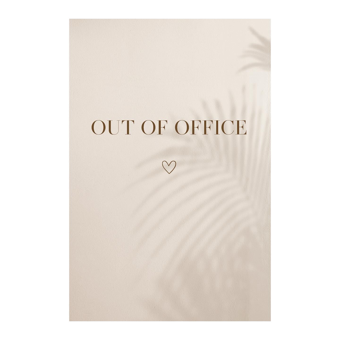 Van 12 juli tot en met 27 juli zijn we er even tussenuit 🏝
Wil je graag een afspraak maken of heb je interesse in een bepaald kaartje, stuur dan gerust al een mailtje. Na de vakantie plan ik graag opnieuw alle afspraken in en beantwoord ik al jullie mailtjes.
♡ Geboortes lopen uiteraard gewoon door ♡
#vakantie #vakantietijd #zomer #eventussenuit #ontspannen
#summerbreak #Qtime #familytime