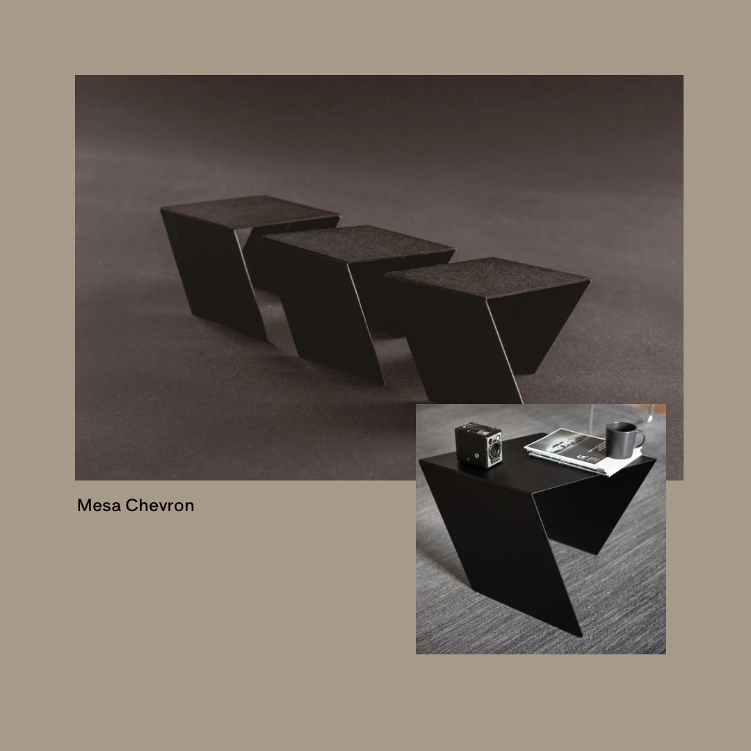 Minimalismo Escultural: A Essência de Diogo Salles no Studio Makuko
No universo do Studio Makuko, cada peça é uma declaração de design consciente e artístico. Temos o prazer de apresentar Diogo Salles, o visionário que materializa o conceito de “entre a arte e a funcionalidade” em suas criações.
Explorando o estilo neoindustrial, Diogo infunde biomimética e upcycling em cada peça, que, embora industriais em sua base, ganham alma através do acabamento manual. O resultado? Peças que não são apenas produtos, mas ilusões de ótica, onde o minimalismo se torna a síntese do estrutural ao escultural.
Descubra como Diogo Salles, com sua percepção aguçada, cria móveis que desafiam a visão e enriquecem qualquer ambiente, elevando o design brasileiro a um novo patamar.
@studiomakuko
#DesignBrasileiro
#MovelDeDesign
#DiogoSalles