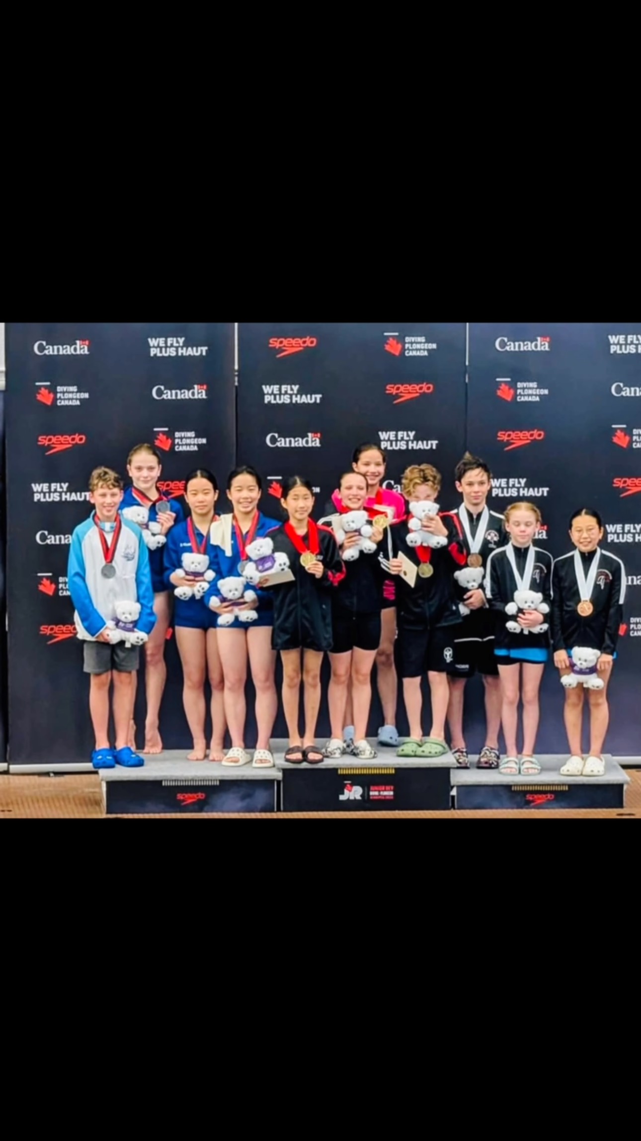 š¤āØ Team Power at Development Nationals! āØ
iDive and KGTC joined forces and captured a fantastic Silver Medal in the Team Event!
š„Philippe Wadsworth (KGTC)
š„Yolanda Xie (iDive)
š„Mandy Xie (iDive)
š„Maia Jane (iDive)
It was incredible to see the spirit, teamwork, and talent shine through every dive. So proud of all these amazing athletes and the coaches who made it happen.
Check out the video for some of our favourite moments! š„š
#TeamiDive #KGTC #DevelopmentNationals2025 #Teamwork #SilverMedal
#idivevancouver #springboarddiving #platformdiving #bcdiving #vancouversports #sport #vancouversportsclub #teamidive