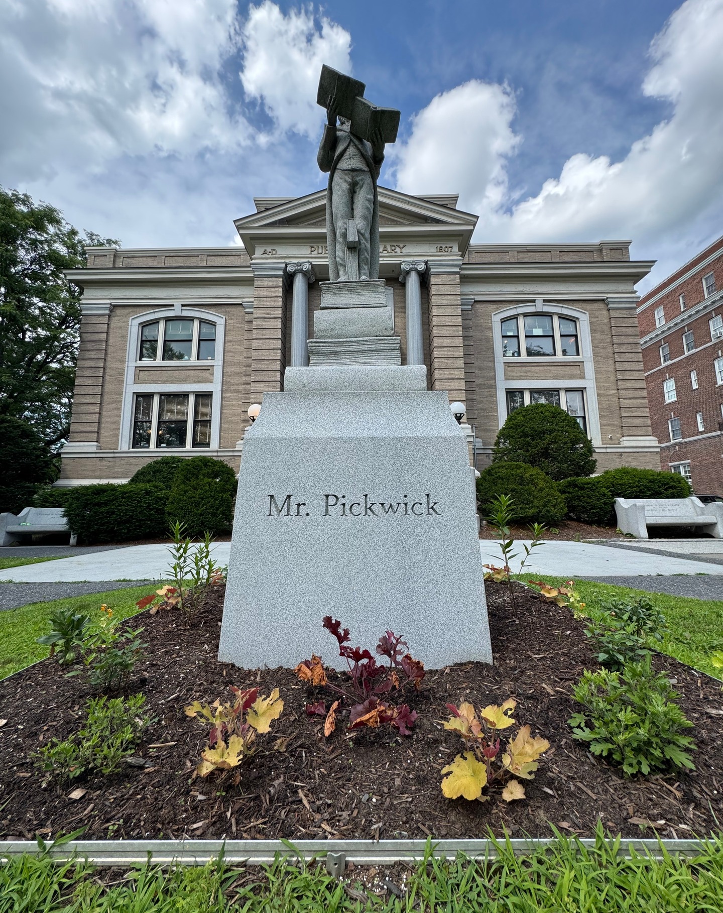 What’s Happening at the Aldrich? Coming next week and beyond.
📚 Book Group – Poverty, By America
Thurs 7/17, 5:30 PM – Conference Room
Join Director Kristin for tea, treats, and conversation on Poverty, By America where Pulitzer Prize-winning author Matthew Desmond examines why the U.S. has more poverty than other rich nations. Copies available at the desk.
🎭 Improv in the Park – For Kids & Teens
Fri 7/18, 10:30 AM (kids) & 1:30 PM (teens) – Currier Park
A fun, confidence-building workshop with games and on-the-fly characters. Rain location: Aldrich Library.
🎨 Craft Programs for Kids
• Craftermorn -- Thurs 7/17, 10 AM – Origami workshop with Scott Bascom (indoors in Milne Room)
• Crafternoon at York Branch – Thurs, 1–4 PM, 134 Mill St, East Barre
Drop in for art, snacks, and fun. No sign-up needed!
✍️ Authors at the Aldrich: Alan Kessler
Thurs 7/24, 6 PM – Milne Room
Learn about Barre’s past and the 1919 Lucina Broadwell case. Refreshments served. More author talks coming soon! Learn more at www.aldrichpubliclibrary.org/authors.
Questions? Call 802-476-7550