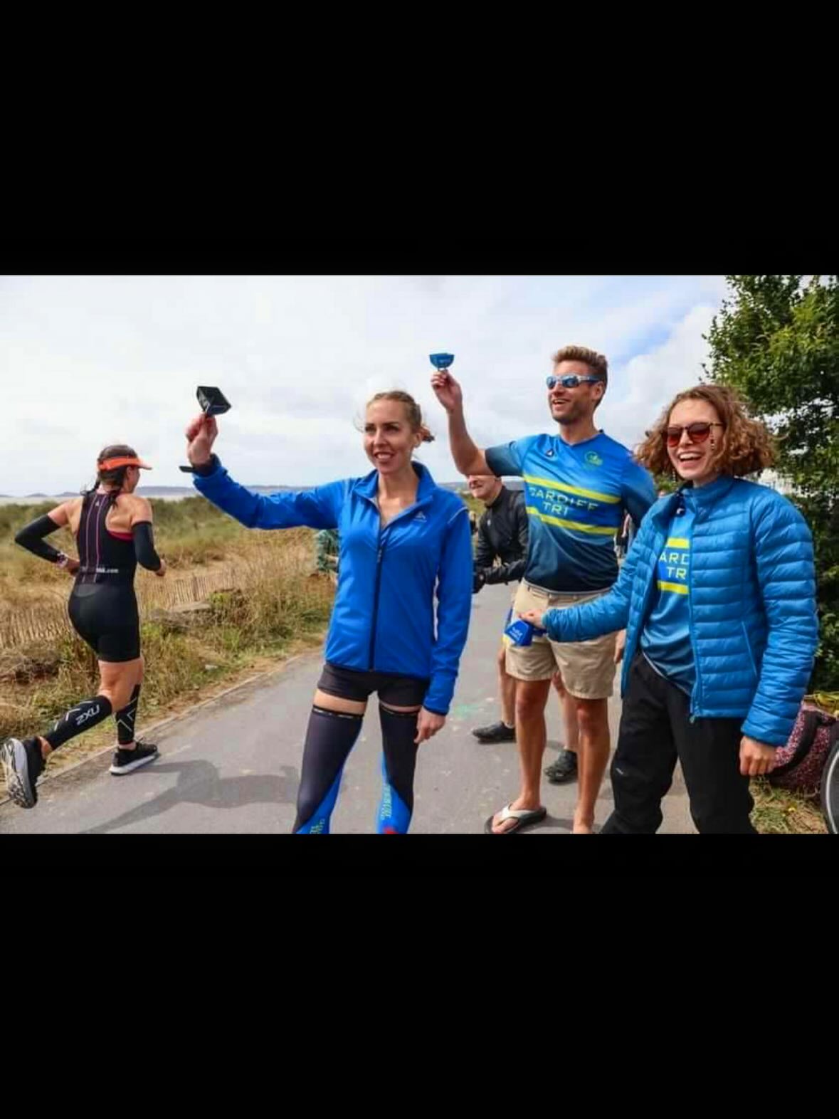 GOOD LUCK to everyone racing down at Ironman Swansea 70.3 on Sunday!! 💪🏽💥
@rhyswynjones1 @tri_hard_tal @huw.neale @oliverwebb4 @octavi_casals @a.wilson2009 @coredistinction @nataliesmartin @katie1908 @mikeyyjd @jmcwyatt @b.mark.lewis @tombridges8 @rich.j93 @scottjones15_ Bethan Sleep, Mark Steedman, Harry Griffiths
See you out there & remember that Factor 50!! ☀️ 🥵
💛💙🖤
#cardifftriathletes #swansea #swansea703 #ironman #ironman703 #ironmantraining #bestclubintheworld