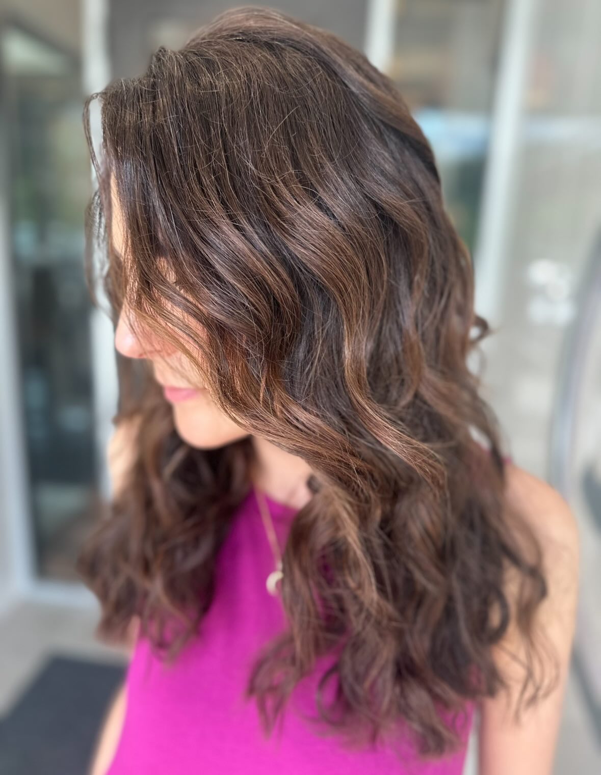 Hair Glow-Up Alert
My beautiful client is on a journey to grow out her natural hair, but who says you have to wait to feel magical in the meantime?
We added two rows of wavy extensions for instant volume, length, and texture!
This gives her the freedom to enjoy long hair while staying on track with her grow out goals.
⠀
#raleighhairstylist #raleighhairsalon #raleighhair #raleighblonde #raleighextensions #raleighwomen #raleighbeauty #raleighcolorist #raleighnc #wakeforesthair #durhamhairstylist #caryhairstylist #trianglehairstylist #raleighsmallbusiness #original&mineral #originalmineral #lomahaircare #cleanbeautyhair #lowtoxhair #enchantmenthaircraft