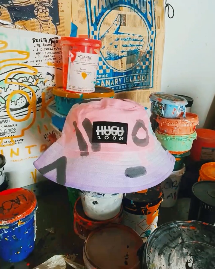 HUGU “El Cachorro”
-
100% algodón 100%hand fucking pintado y teñido.
-
#famara #lanzarote #handmade